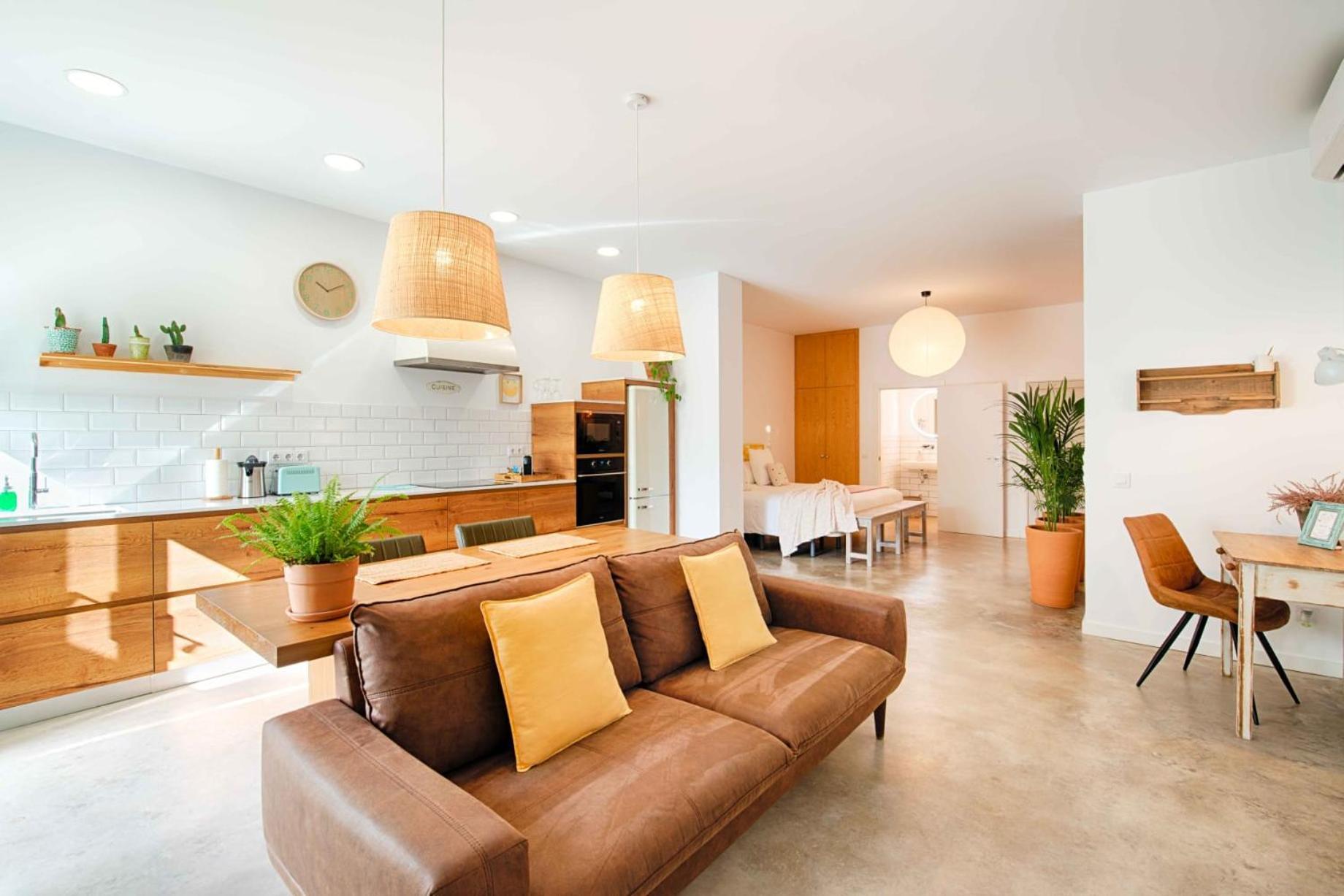 Апартаменти Loft Con Piscina Climatizada De Agua Salada Y Parking En El Centro De Figueres Фігерас Екстер'єр фото